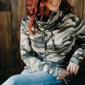Chelsea Houska Deboer Laurie Belles Cowl Sweater